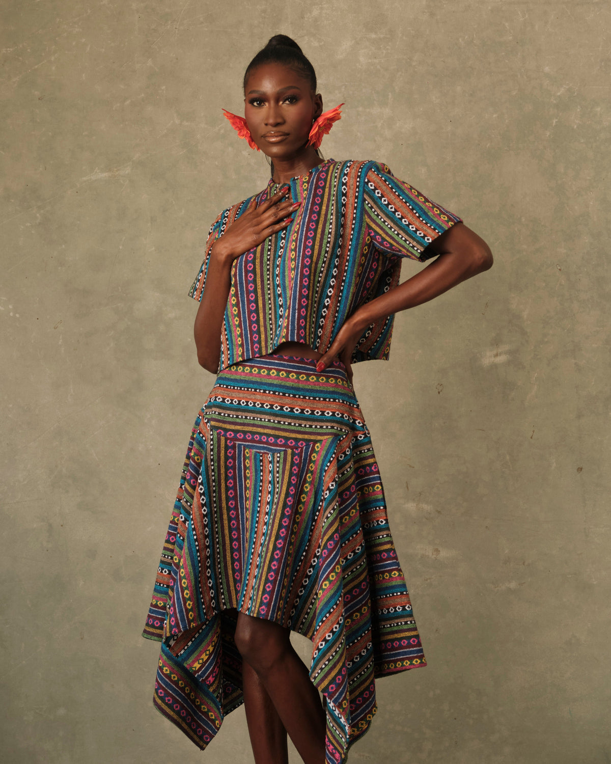 WOMENSWEAR